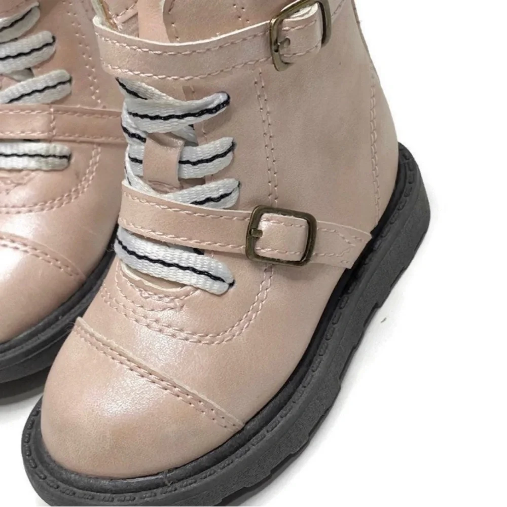 Carter's Lydia‎ Boots